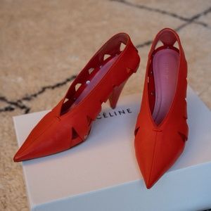 Céline Soft V Neck 90 Pumps